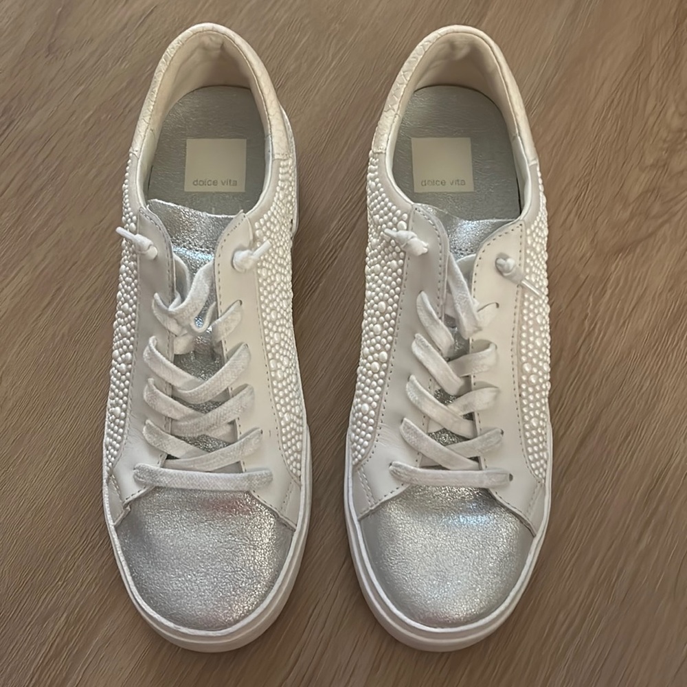 Dolce Vita Pearl Zina Sneaker